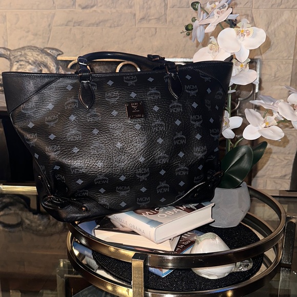 MCM Leather Tote - Picture 3 of 15